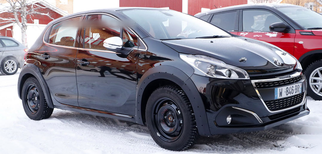 2018-Peugeot-208