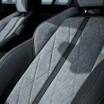 dbc949b9-peugeot-508-hybrid-1