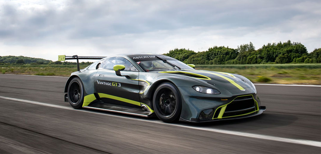 Aston-Martin-Vantage-GT