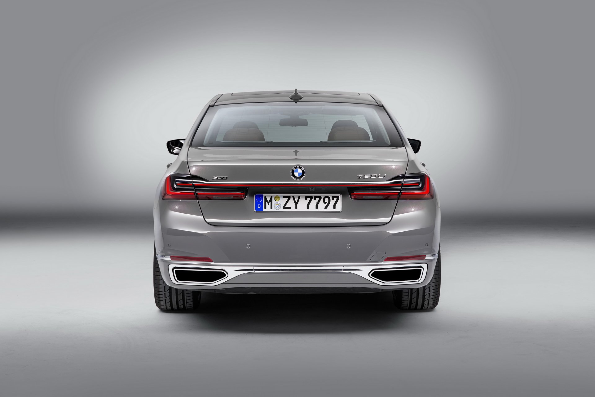 5acedc87-2019-bmw-7-series-29