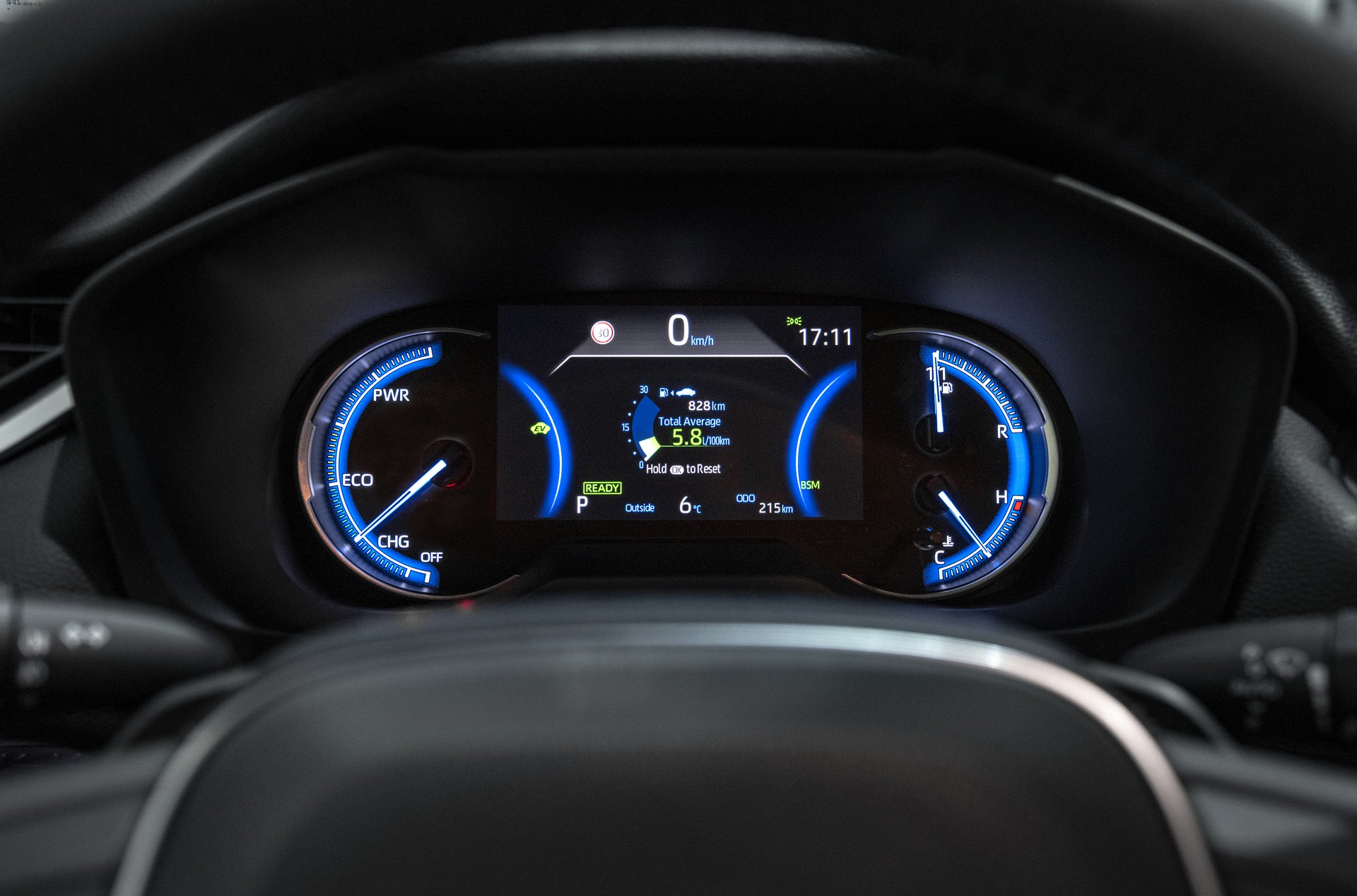 9094c9b2-2019-toyota-rav4-hybrid-70