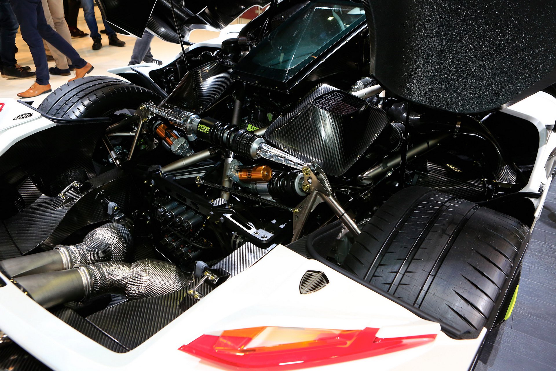 6de4bf4a-koenigsegg-jesko-sold-out-5