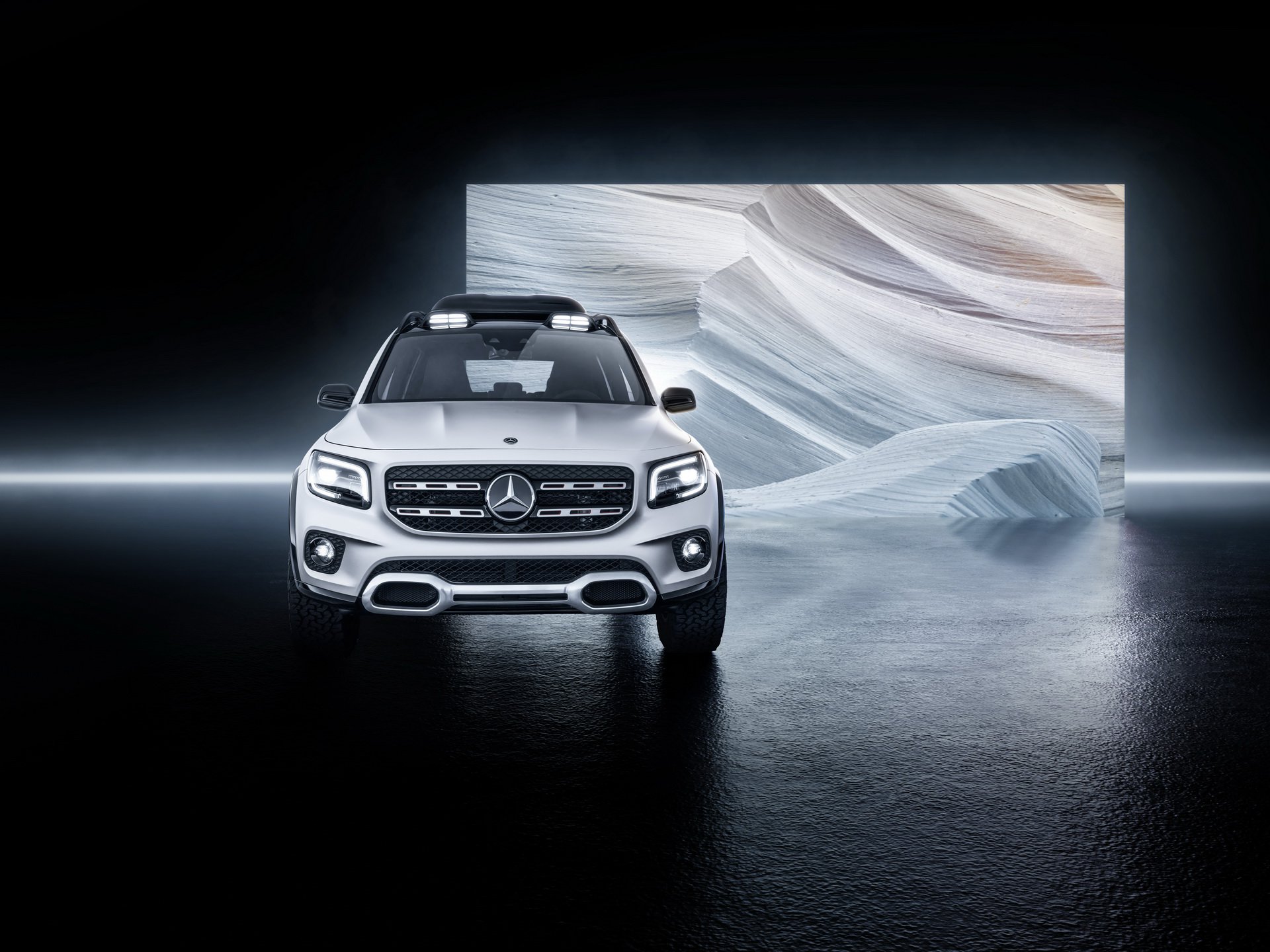 457c8790-mercedes-concept-glb-11