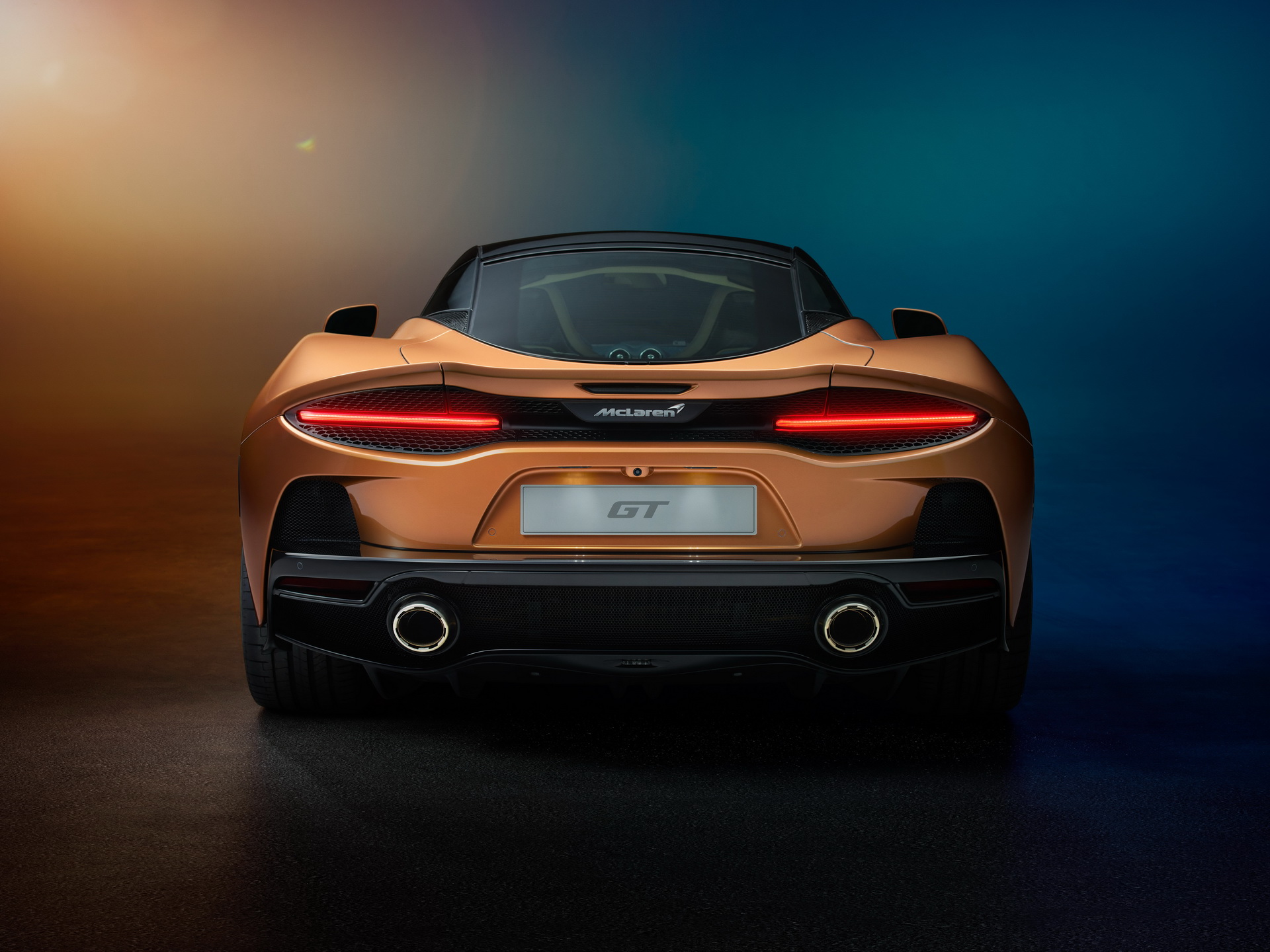 0ccbd7c3-2020-mclaren-gt-unveiled-official-7
