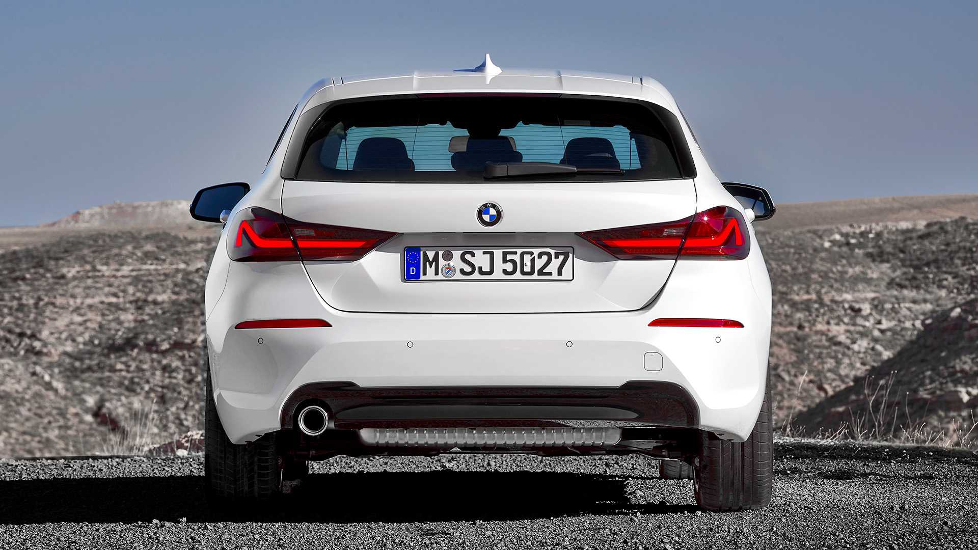 7b8217ad-bmw-1-series-59