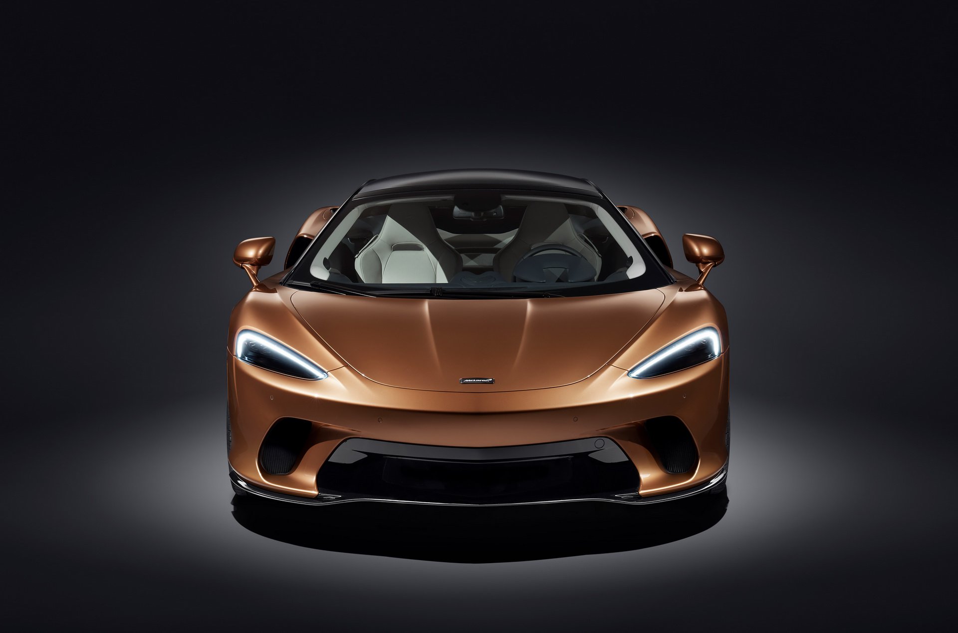a9eb5870-2020-mclaren-gt-unveiled-official-13