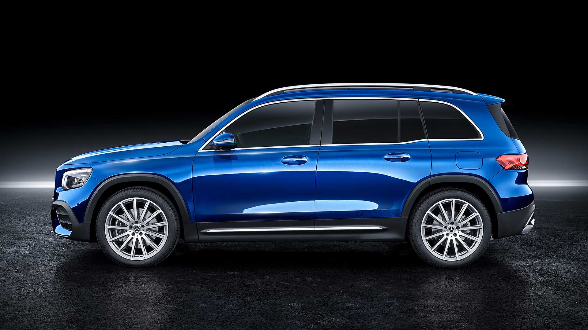 04c3da7a-mercedes-benz-glb-52