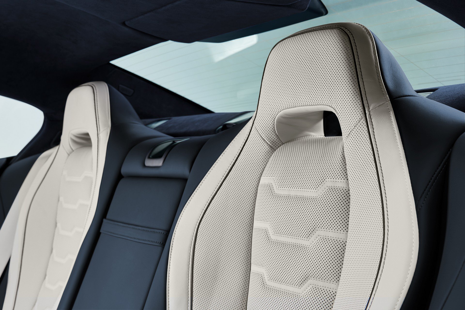0a898cb2-2020-bmw-8-series-gran-coupe-61