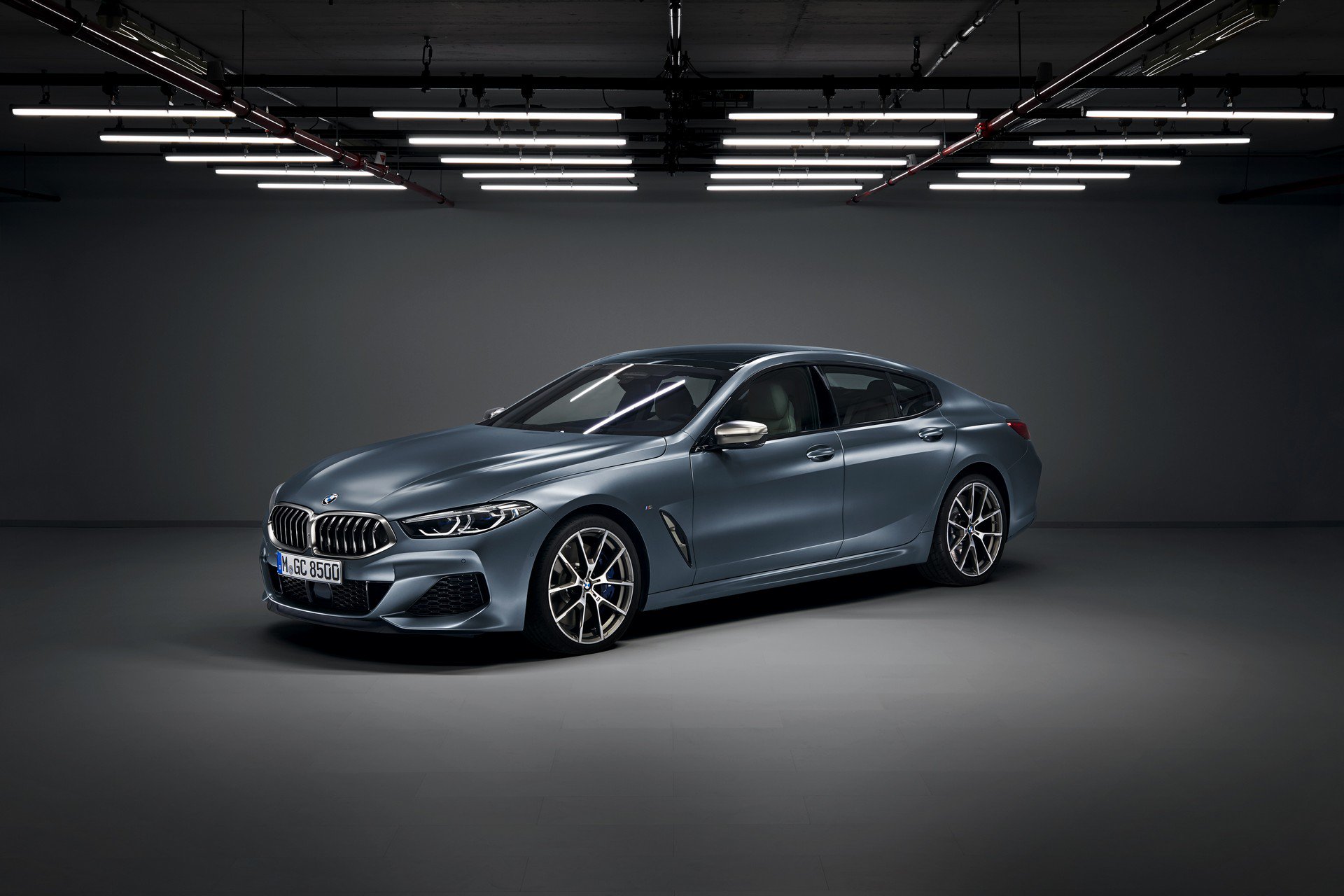 5b1104fa-2020-bmw-8-series-gran-coupe-40