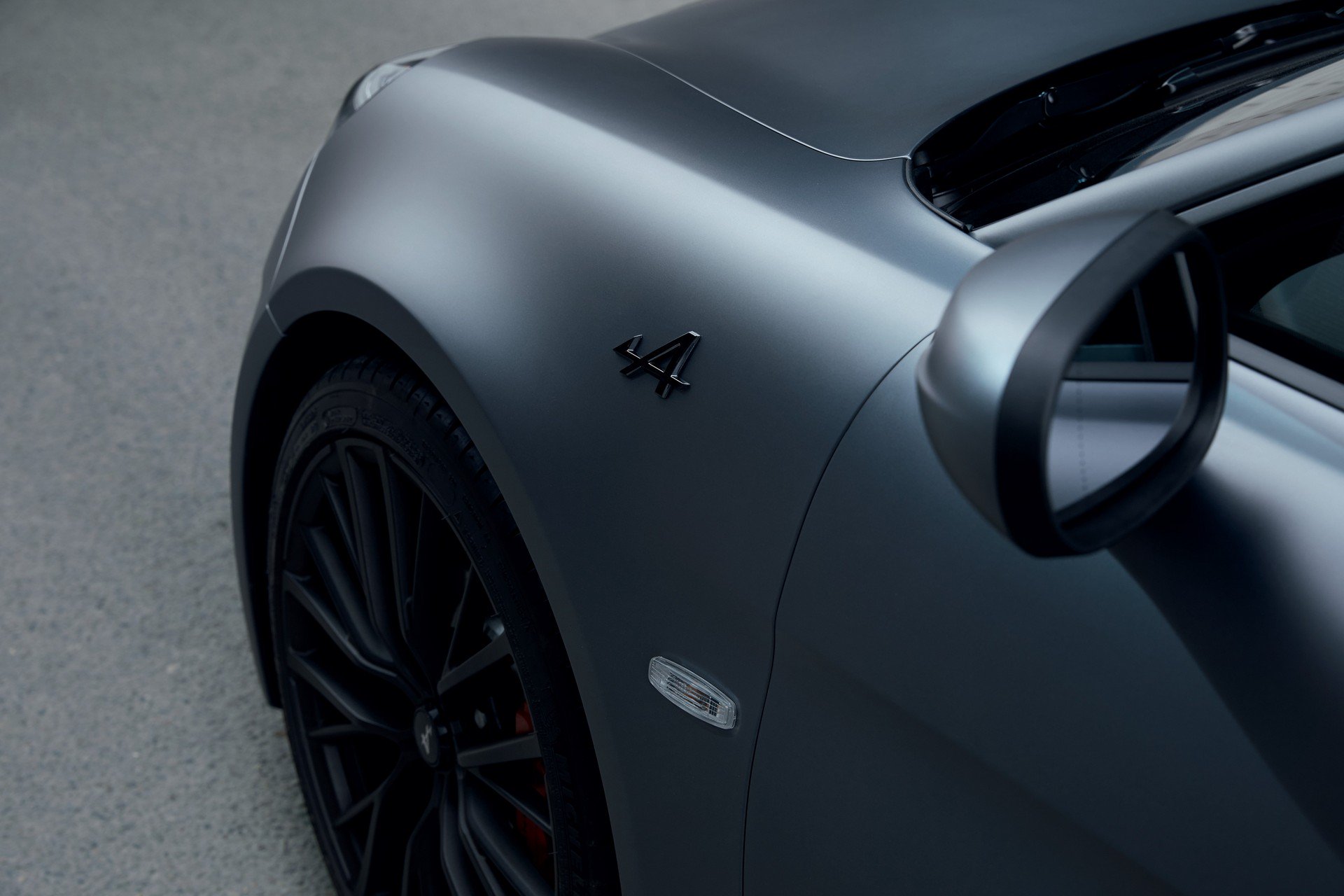 64c075df-2019-alpine-a110s-3
