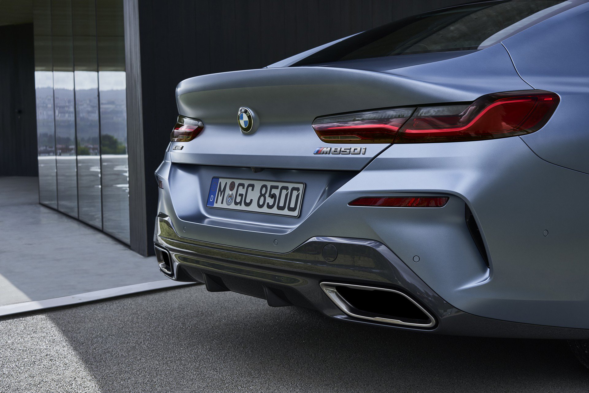 6ae1900b-2020-bmw-8-series-gran-coupe-24