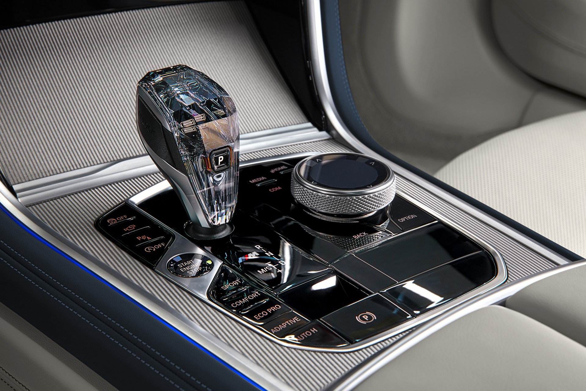 9d371635-2020-bmw-8-series-gran-coupe-60