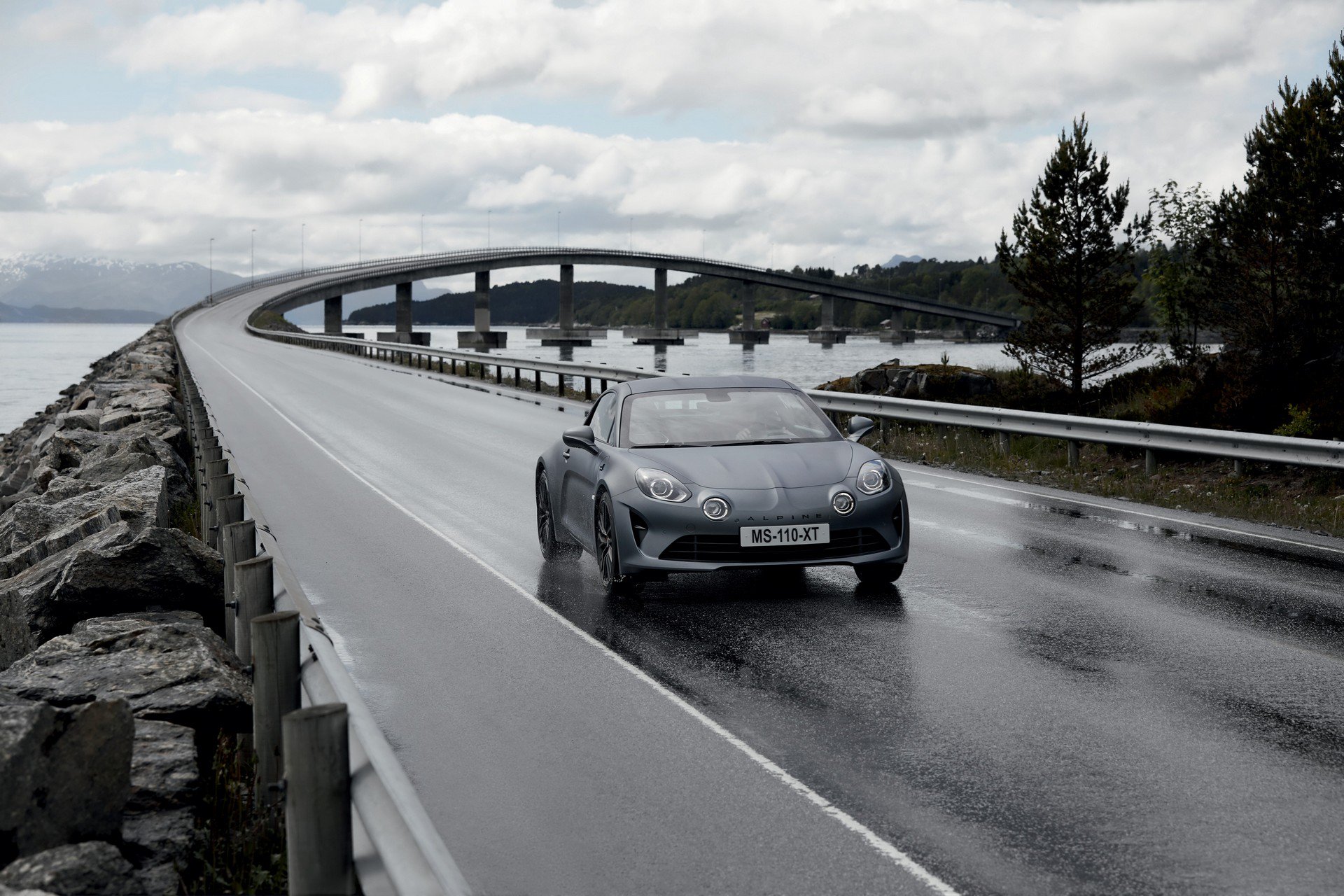 d30f2d37-2019-alpine-a110s-7