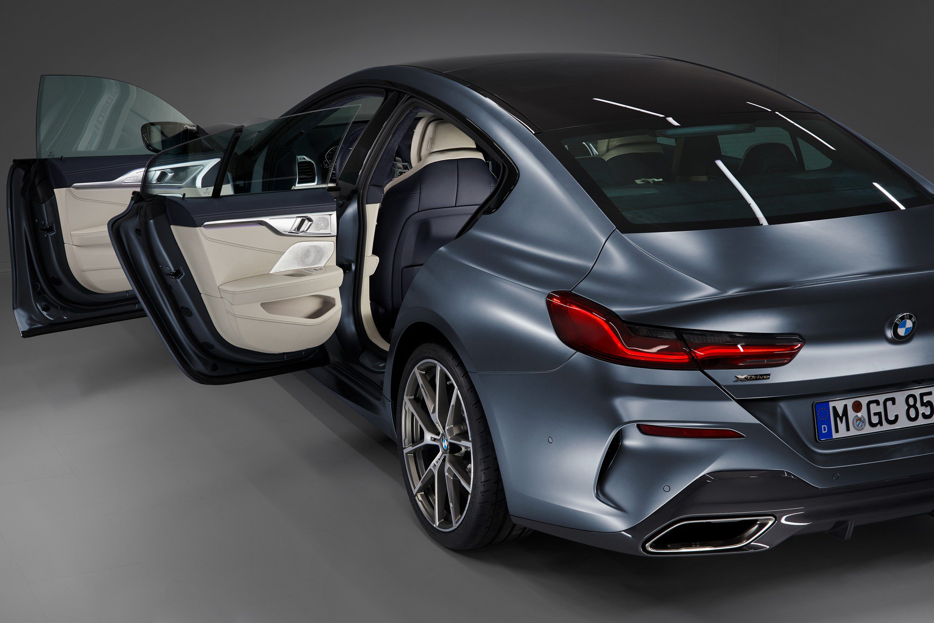 d8c48b35-2020-bmw-8-series-gran-coupe-56