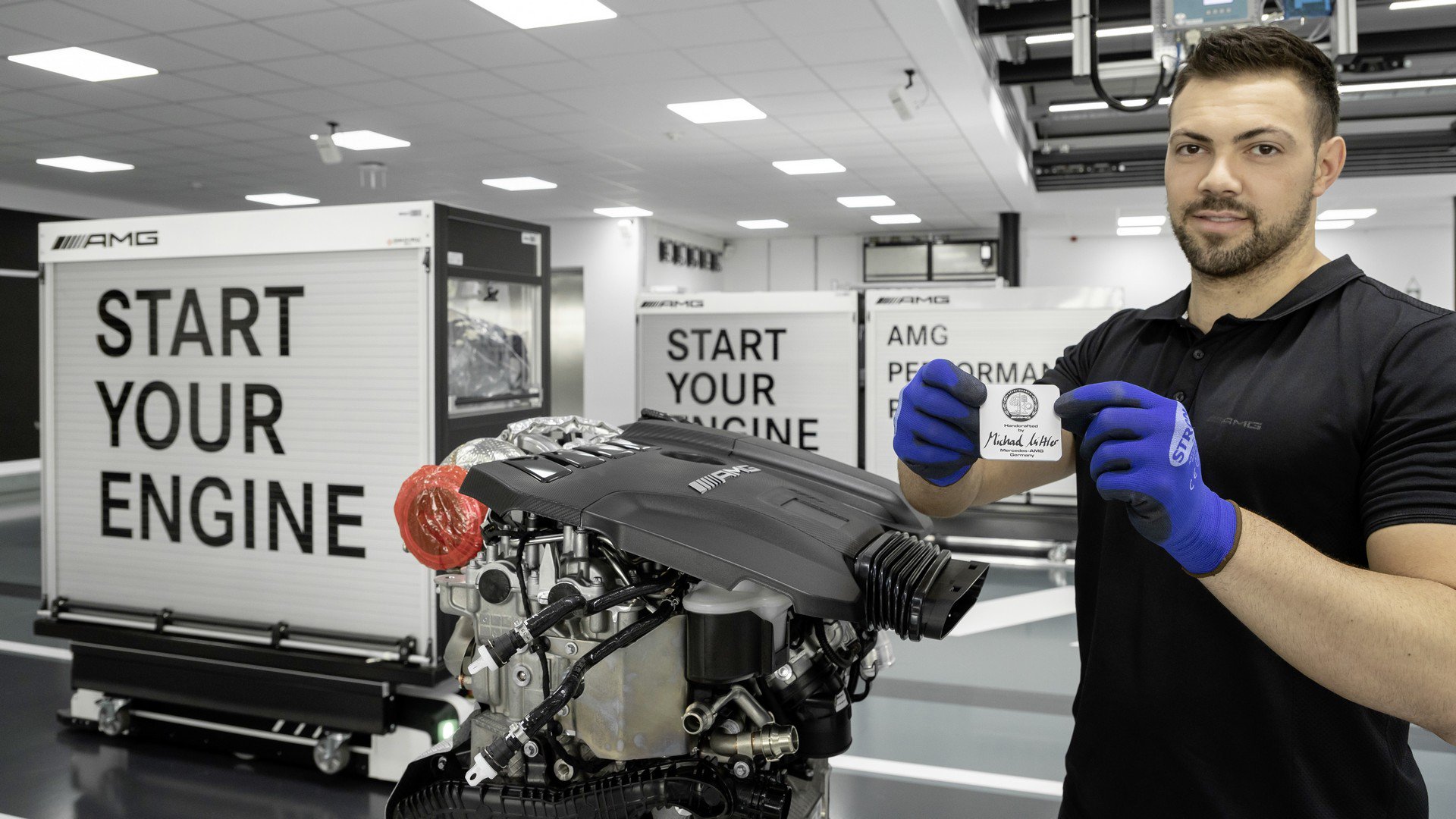 f808bf4f-mercedes-amg-a45-engine-46