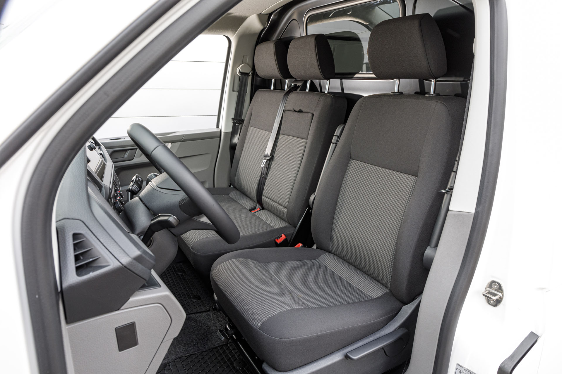 volkswagen_transporter_van_6