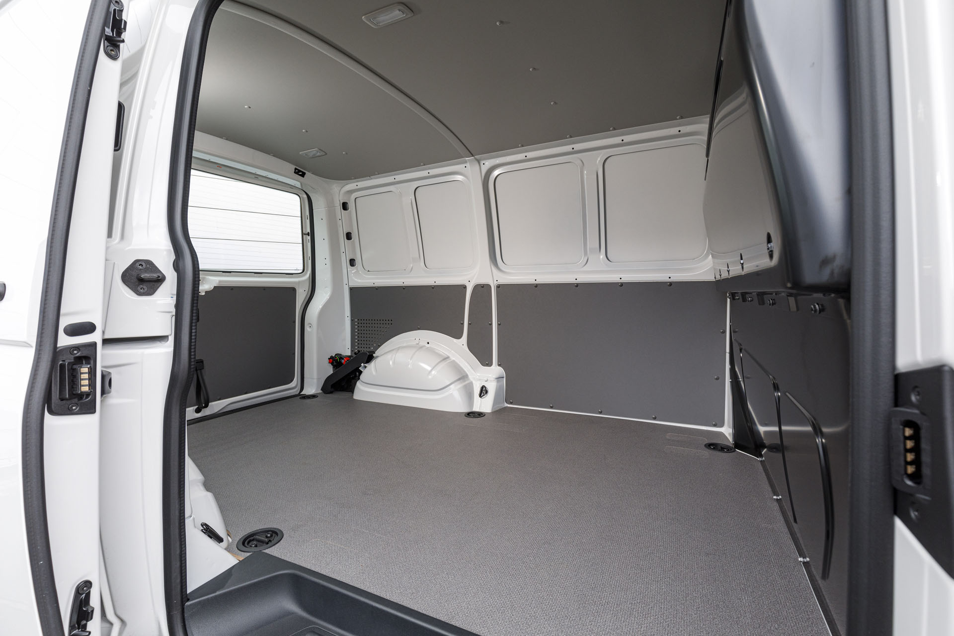 volkswagen_transporter_van_61